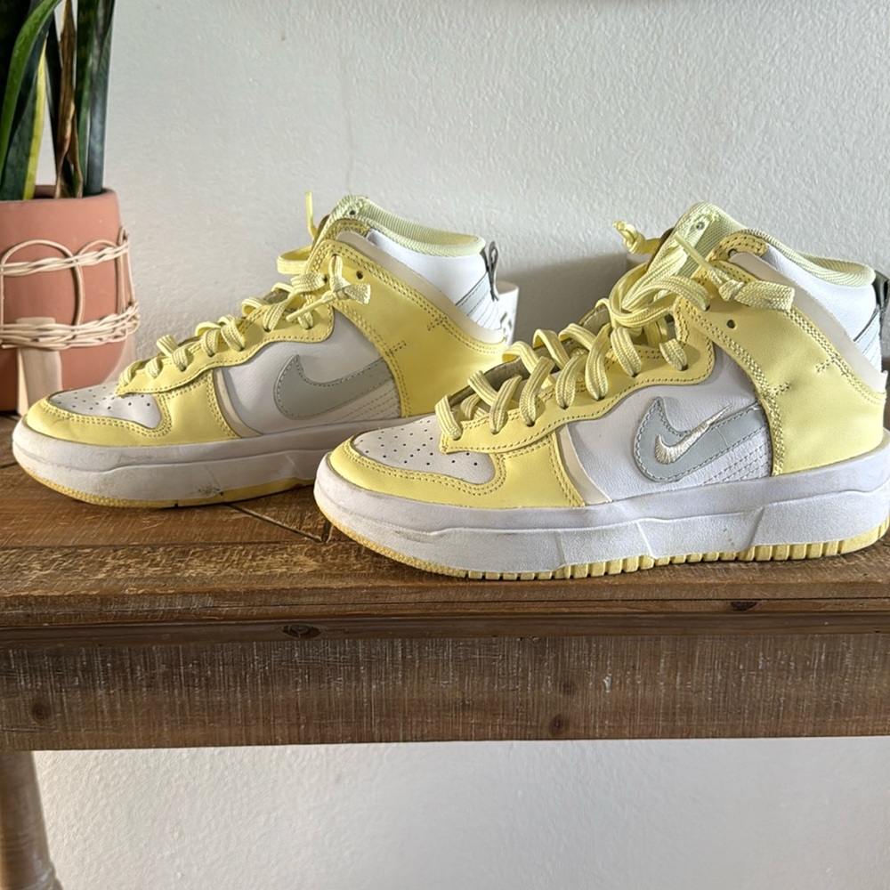 Nike Dunk High Up Light Lemon Yellow size 6.5